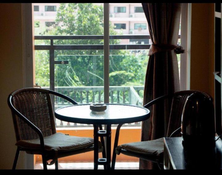 Lucky Inn Residency Pattaya Room photo